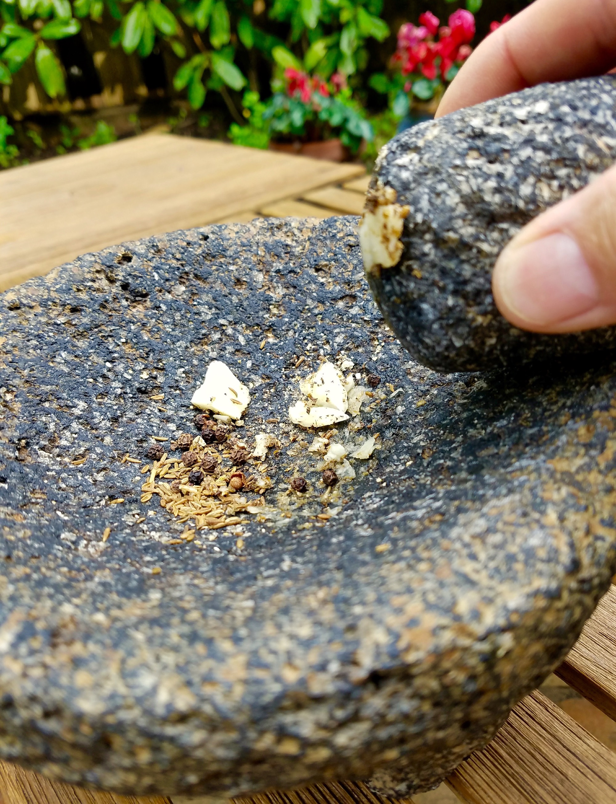 Molcajete with Ajo, Pimiente, Comino