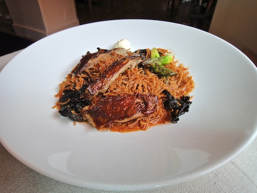 Fideo, roasted and served with Iberian pork "a la plancha"