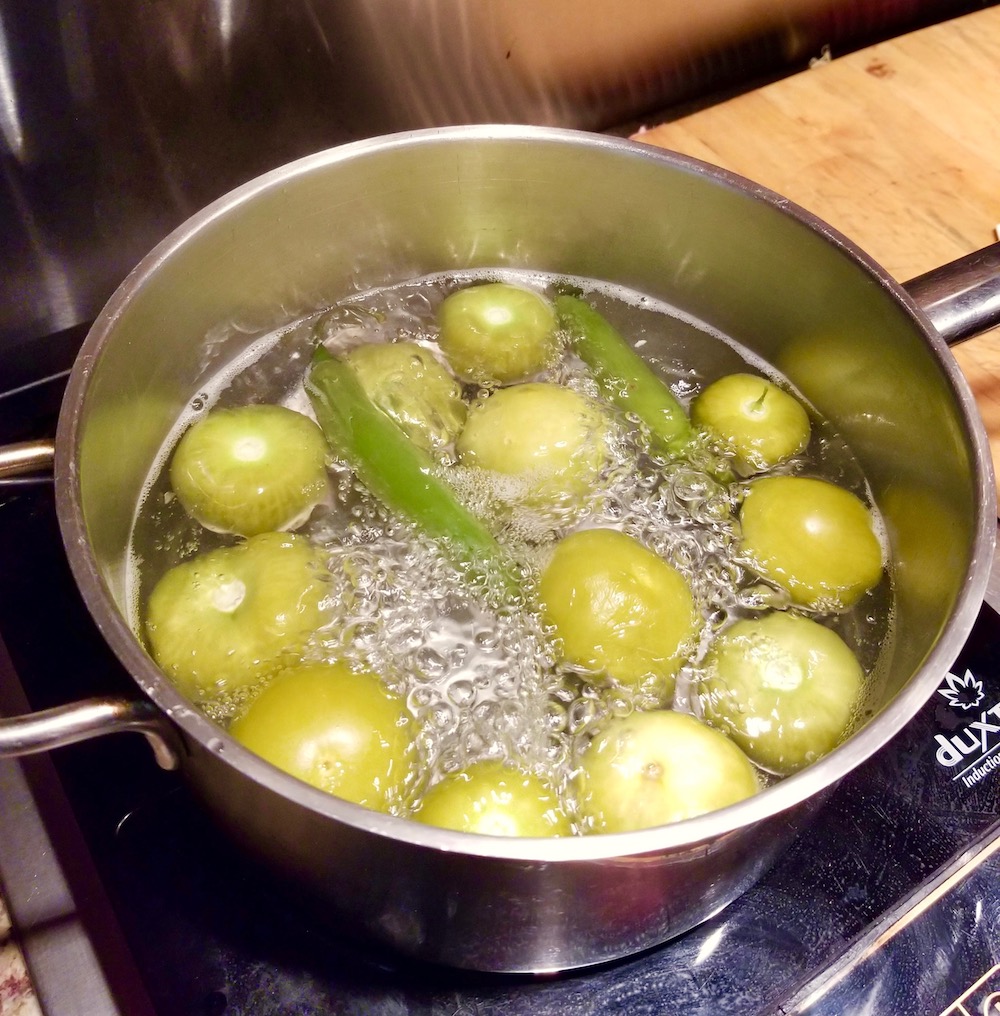 Tomatillos and Chiles Serranos